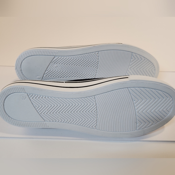 JOSINY Comfort Canvas Low Top Sneaker Women's Size 9 Chuck Taylor Style - Picture 6 of 7